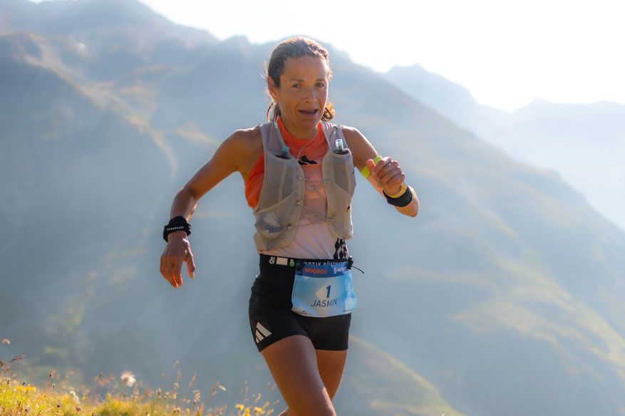 Jasmin_Nunige_DAVOSXTRAILS_25072026_MAXIMILIANGIERL_d045e1dfec.jpg